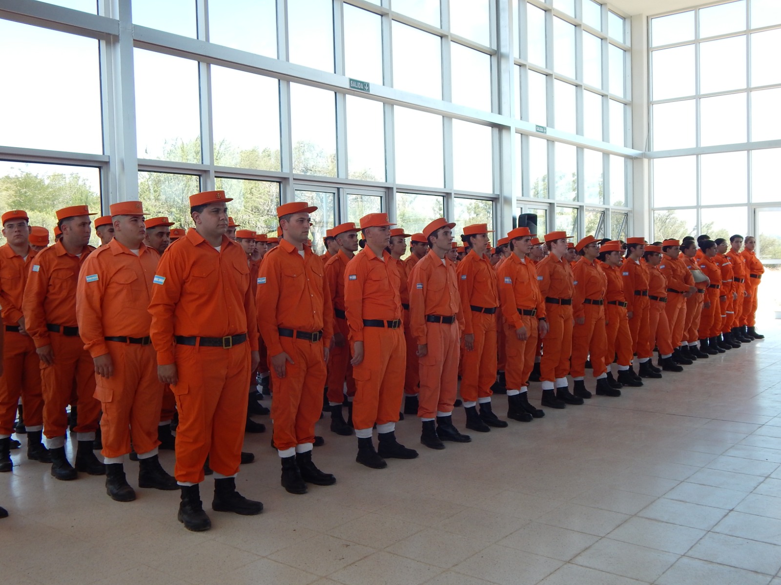 Nuestros Bomberos Voluntarios: Primeros Egresados BN1 del pa�s
